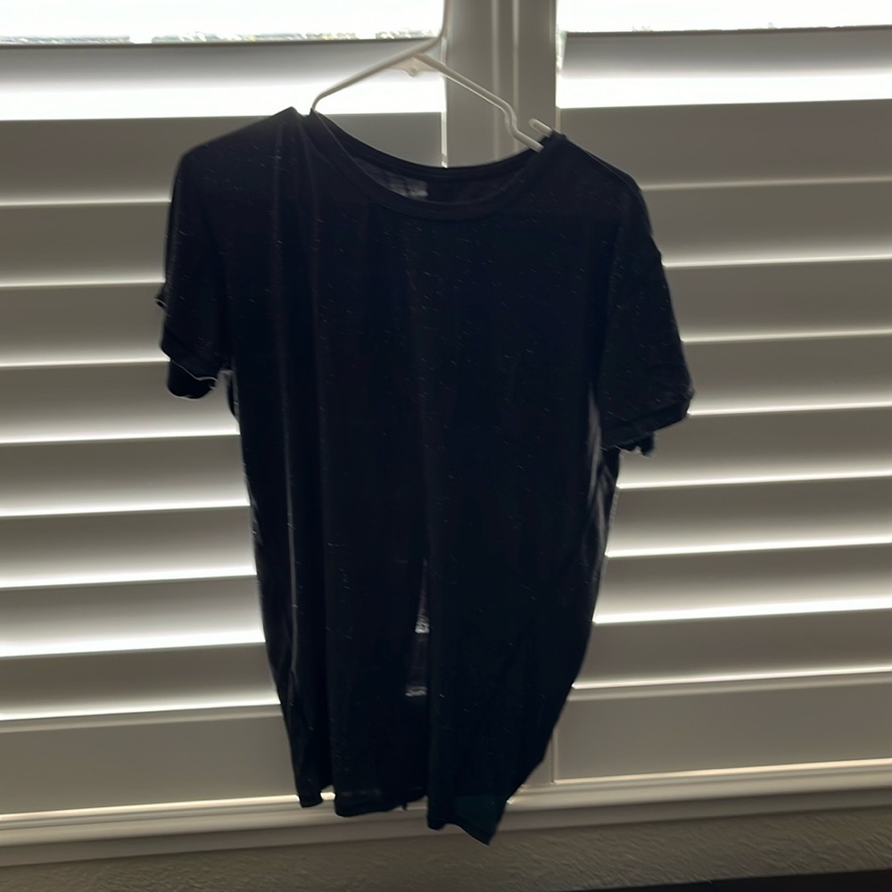 Lululemon shirt size 8